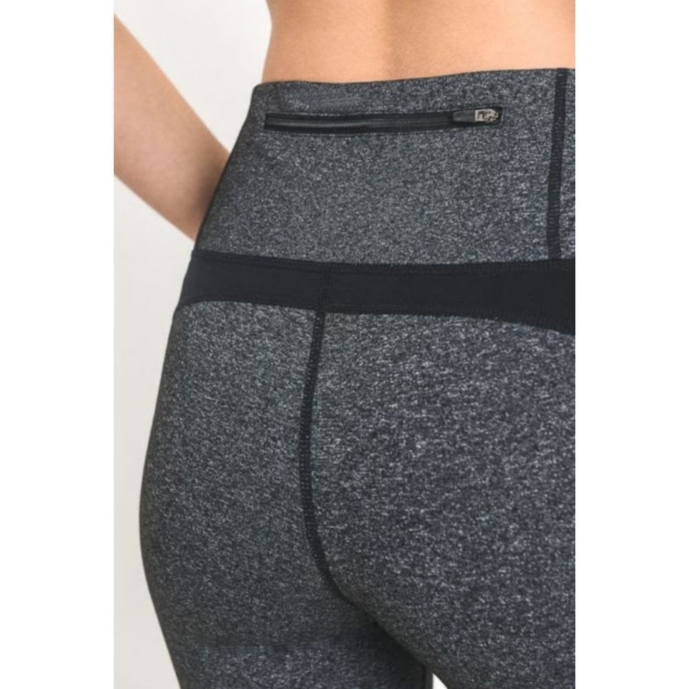 Highwaist Slanted Colorblock Mesh Full Leggings! - Picture 3 of 6